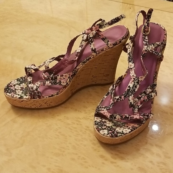 Shoes - Women wedge sandals purple size 7
